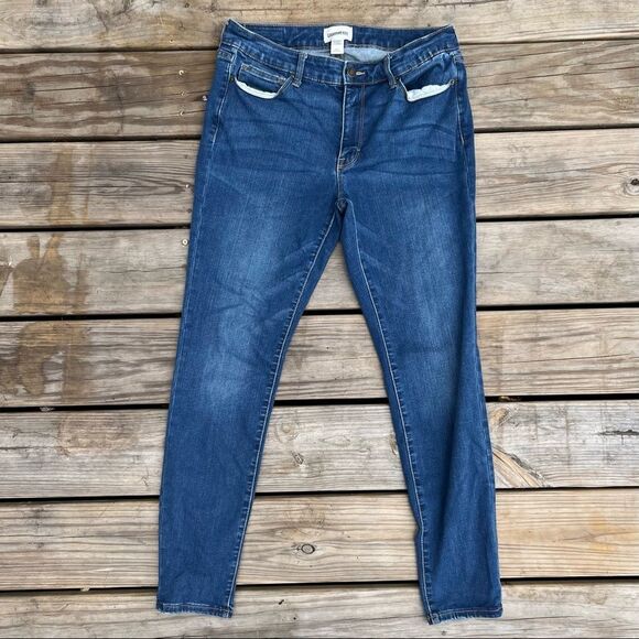 𝅺good Threads Straight Leg Classic Jeans - Picture 1 of 4